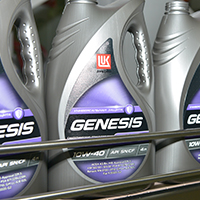 ЗАЩИТА ДВИГАТЕЛЯ НА НОВОМ УРОВНЕ: МАСЛО ЛУКОЙЛ GENESIS ADVANCED ЗАЩИТА ДВИГАТЕЛЯ НА НОВОМ УРОВНЕ: МАСЛО ЛУКОЙЛ GENESIS ADVANCED